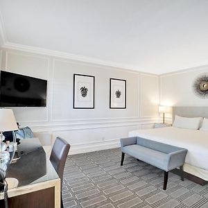 Chambre Supérieure Côté Piscine Lit King-Size